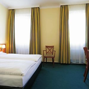 Zimmer mit Queensize-Bett